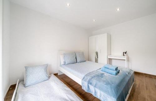 Pasteur Apartment | Modern apartment, steps from tramway