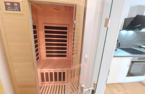 Oeblarn Apartment | Modern apartment with mountain views and wellness facilities in Öblarn – child-