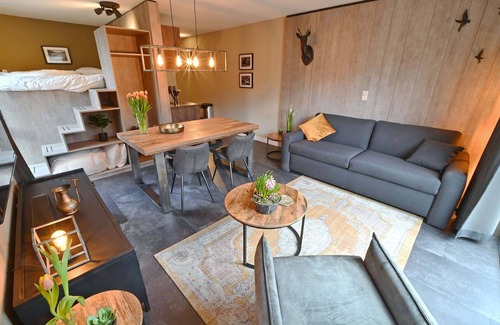 Bohon Apartment | Modern Apartment With Terrace