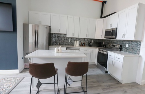 Downtown Historic District Apartment | Modern apartments in the heart of easton
