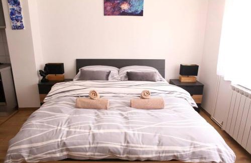Sesvete Apartment | Modern apt in Dubec, ideal for couple