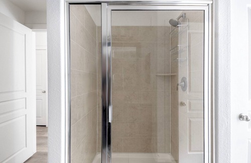 Gateway Apartment | Modern Arboretum 1BR w/ Gym, Pool & W/D, nr restaurants, by Blueground