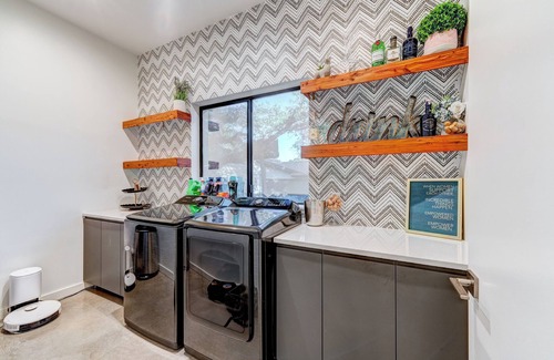 Apache Shores House | Modern Austin home with private pool/hot tub & lake access, 2 stand up boards!