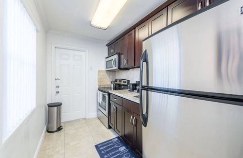 Santa Barbara Estates Apartment | Modern Beach Town Apt Steps From Trendy Atl Blvd