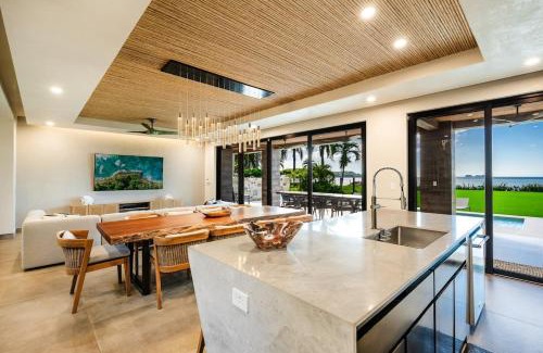 Potrero Villa | Modern Beachfront Villa 2 Pools Sunsets