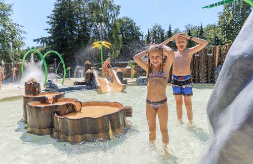 Appelscha House | Modern bungalow with parking