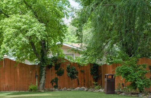 Sedona Cabin | Modern cabin for 4 with views of the red rocks and next to Slide Rock State park