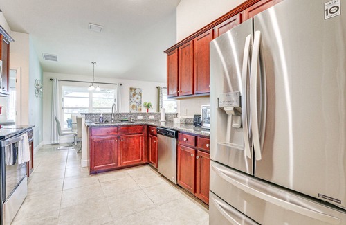 Oakland Hills Cottage | Modern Canalfront Home in Rotonda West w/Lanai!
