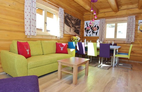 Kaprun Ski Chalet | Modern Chalet in Kaprun with Jacuzzi