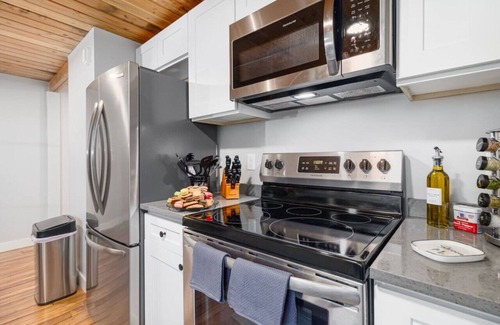 Providence Apartment | Modern Chic Loft | Urban Retreat in Providence