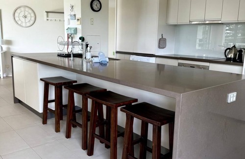 Currimundi Apartment | Modern Coastal Family Beach Retreat - Fully Furnished, 30+ Day Stays Welcome
