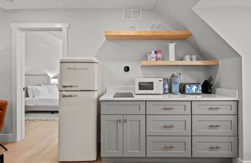 Speer Apartment | Modern Comfort Meets Historic Charm with Parking & Dog-Friendly