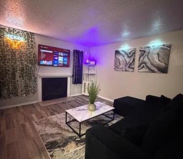 North Arlington Apartment | Modern Comfort Near AT&T Stadium Peaceful Getaway in DFW