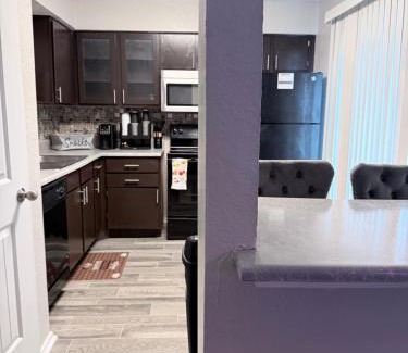 North Arlington Apartment | Modern Comfort Near AT&T Stadium Peaceful Getaway in DFW