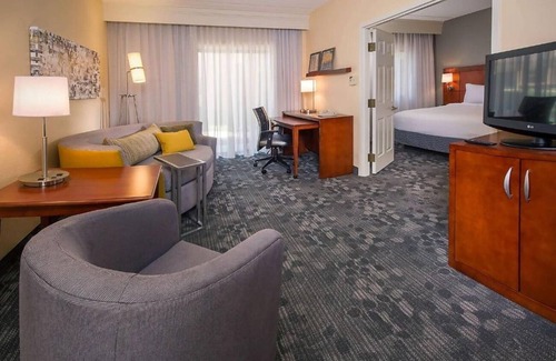 University Place Hotel | Modern Comfort Near Pavilion | 1BR Unit, Pet-Friendly, Outdoor Pool, Gym