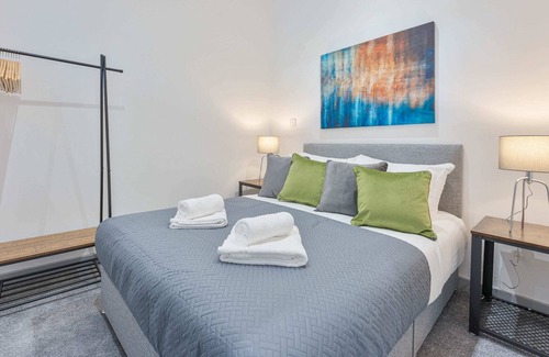 Brierley Hill Apartment | Modern & Cosy 1 Bedroom Apartment, Dudley