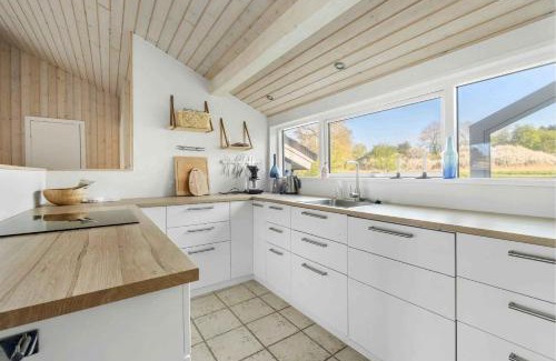 Grevinge House | Modern Cottage In Scenic Natural Setting