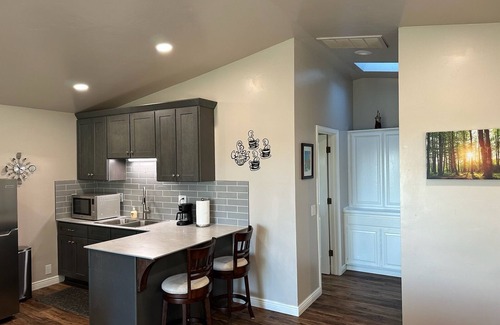 Auburn Apartment | Modern Country Studio-5 Min. to Hiking Trails and Old Town Auburn. Private yard.