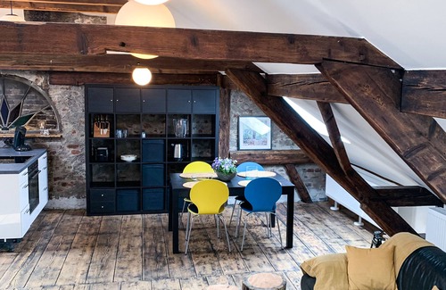 Neuwied Condo | Modern, cozy and central in the most beautiful house in town