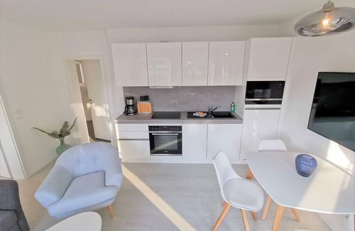 Gross Zicker Apartment | Modern vacation apartment with private terrace - Haus Inselwind FeWo MEERhafen