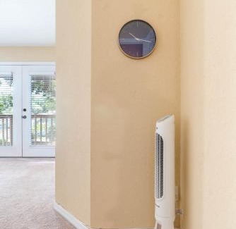 College Park House | Modern DT Home-King size Bed-Patios-Long Stays-WiFi