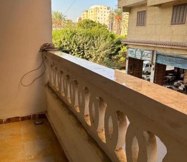 Ad-Dukhaylah Apartment | Modern Entire studio, few steps from the sea with garden view Balcony and Free Wi Fi in Alexandria