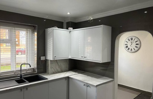Woolwich Riverside Apartment | Modern Executive 2-bed Apartment in London
