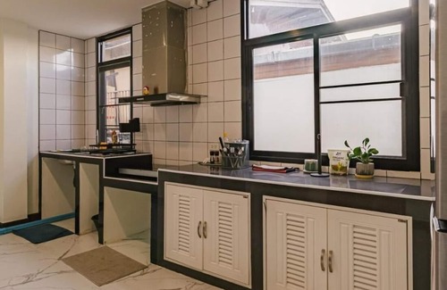 Wat Ket House | Modern Family House - 4 Bedrooms 5 Mins From Old Town With Gallery - Deja Home