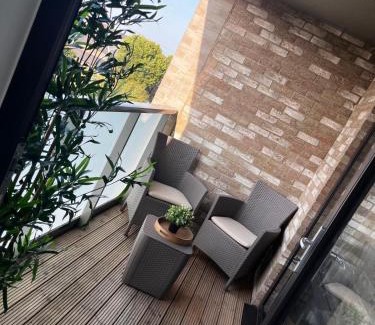 Poplar Apartment | Modern Flat Canary Wharf, close to Central London