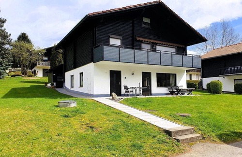 Arrach Apartment | Modern Genütliche Ferienwohnung mit Terrasse