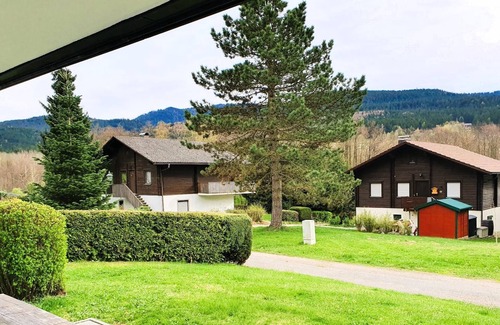Arrach Apartment | Modern Genütliche Ferienwohnung mit Terrasse