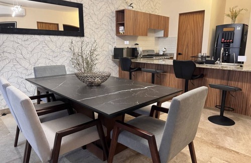 Veracruz Apartment | Modern Getaway with Rooftop Pool & Stunning Ocean Views