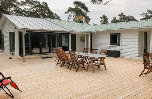 Irevik House | Modern Gotland Gem Near The Blue Lagoon