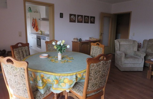 Waldsolms Apartment | Modern granny unit in calm location