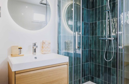 Meudon-la-Foret Apartment | Modern "green Suites" Residence - Meudon/velizy