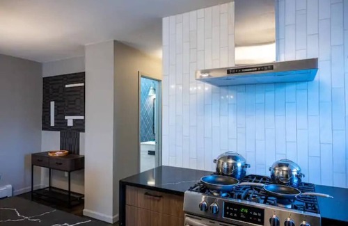 Canarsie House | Modern Haven Near Canarsie Pier
