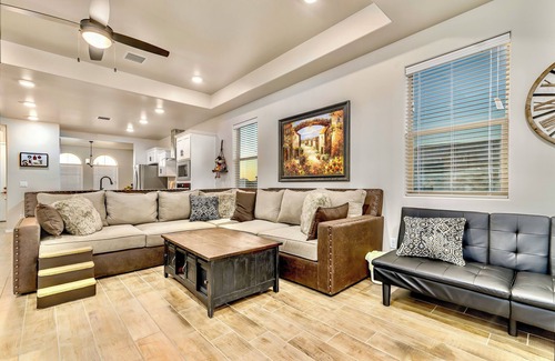 Las Cruces House | Modern High Desert 3BR Retreat