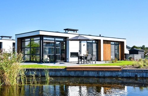 Loosdrecht House | Modern Holiday Home Near the Loosdrechtse Plassen