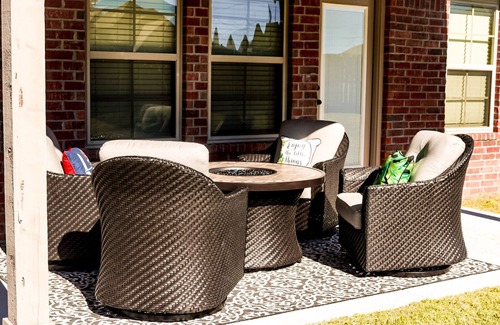 Centerton House | Modern Home Near Airport & Bentonville