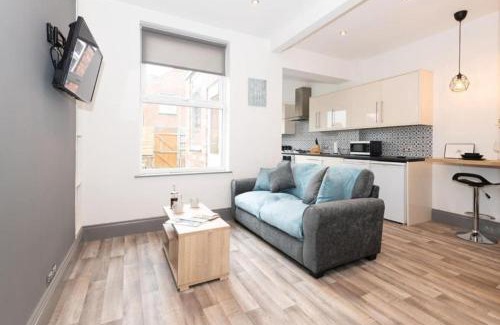 Exeter House | Modern home near the hopsital