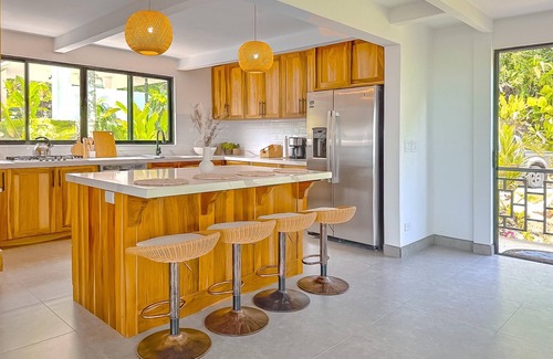 Ballena House | Modern Jungle Estate with Incredible Ocean View