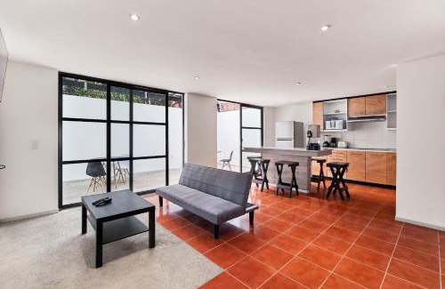Huixquilucan Apartment | Modern Loft with Gym and Rooftop Interlomas