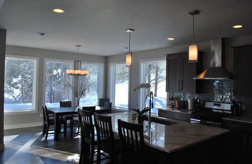 Spearfish House | Modern Luxury Home Getaway *Rally Rental* NO GRAVEL