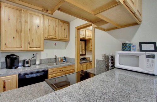 Big Sky Condo | Modern Mountain-View Condo at Big Sky Resort!