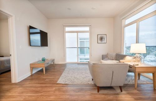Hollywood Apartment | Modern Muse 2 bed Apt in Hollywood CA with FREE PARKING