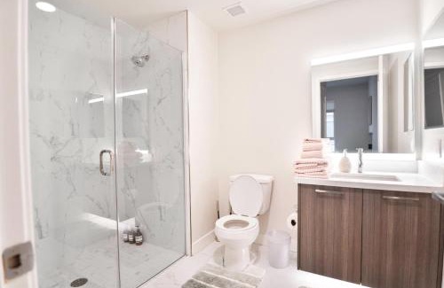 Hollywood Apartment | Modern Muse 2 bed Apt in Hollywood CA with FREE PARKING