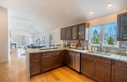 Pipes Cove House | Modern on 9th
