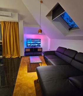 Bad Homburg v.d. Hoehe Apartment | Modern Penthouse APT2 near Frankfurt