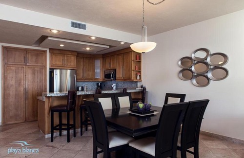 San Carlos Apartment | Modern Playa Blanca Full Kitchen Condo