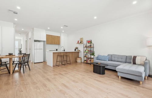 Mount Barker House | Modern Retreat in Mount Barker: Your Ideal Getaway